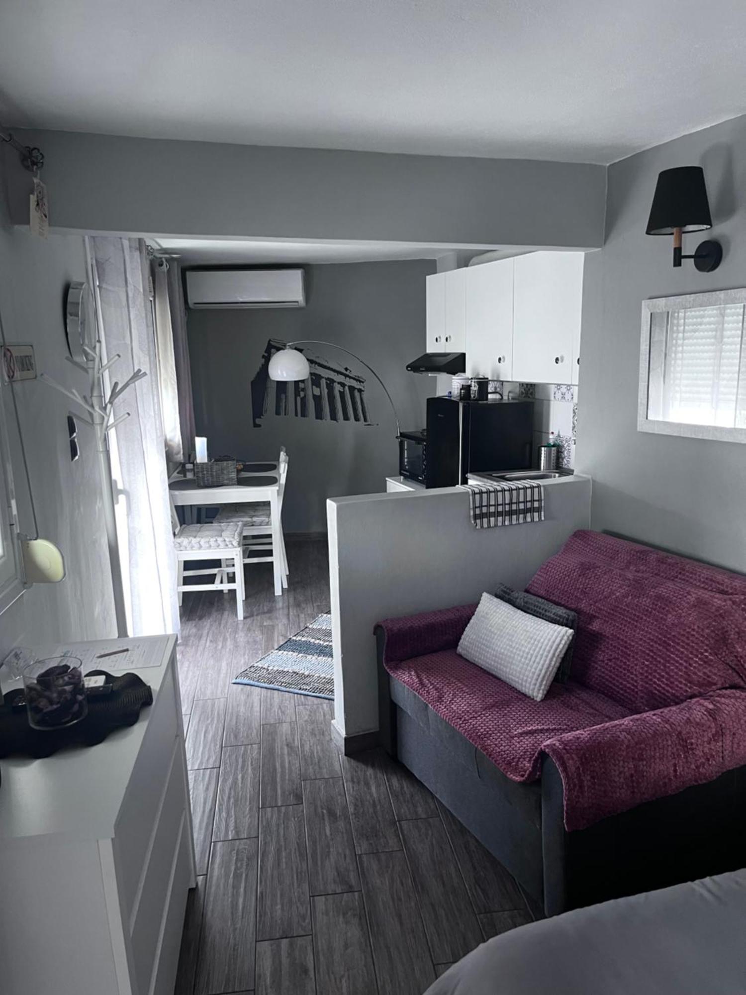 Cozy Studio Apartment In The Heart Of Афіни Екстер'єр фото