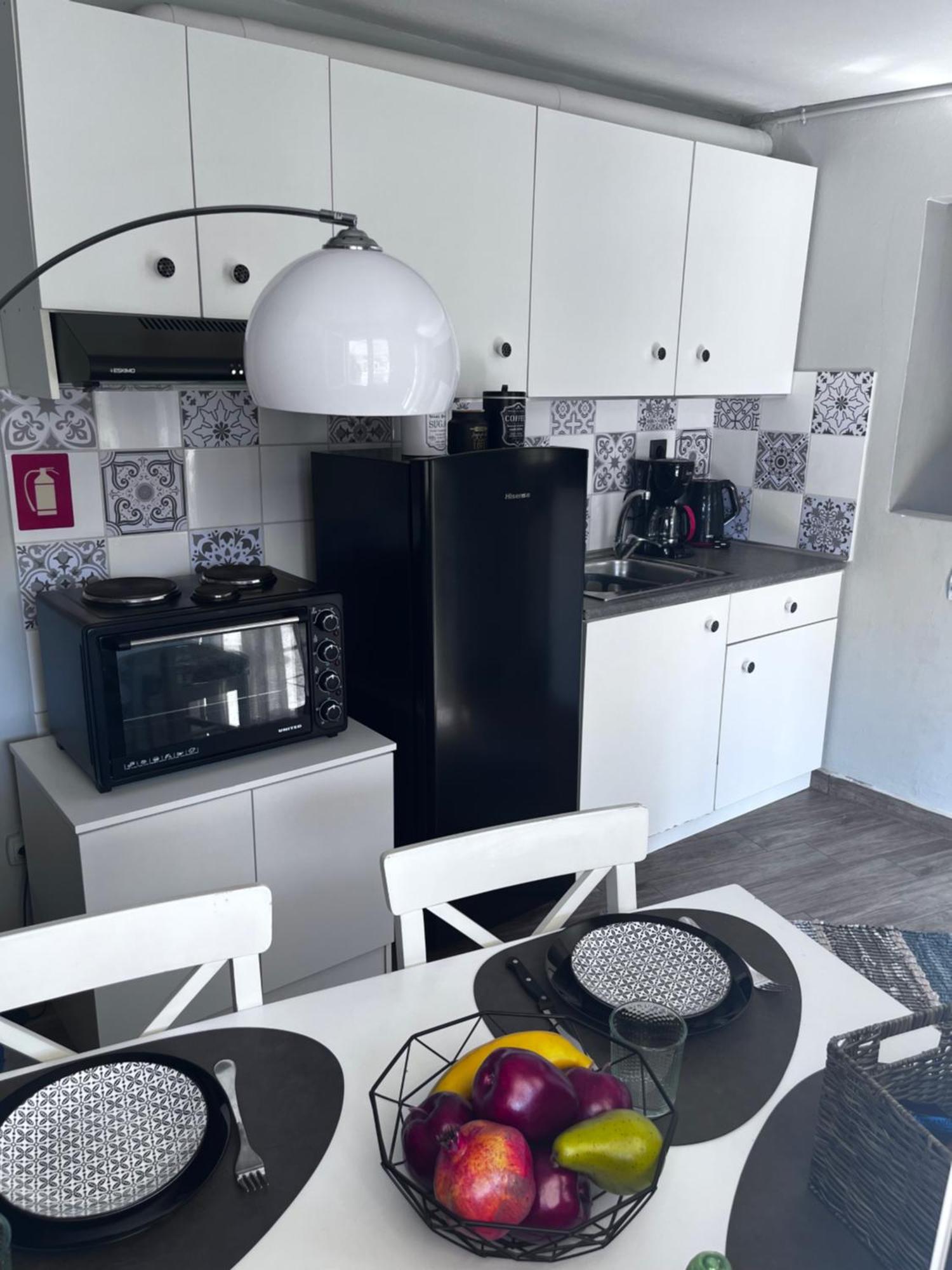 Cozy Studio Apartment In The Heart Of Афіни Екстер'єр фото